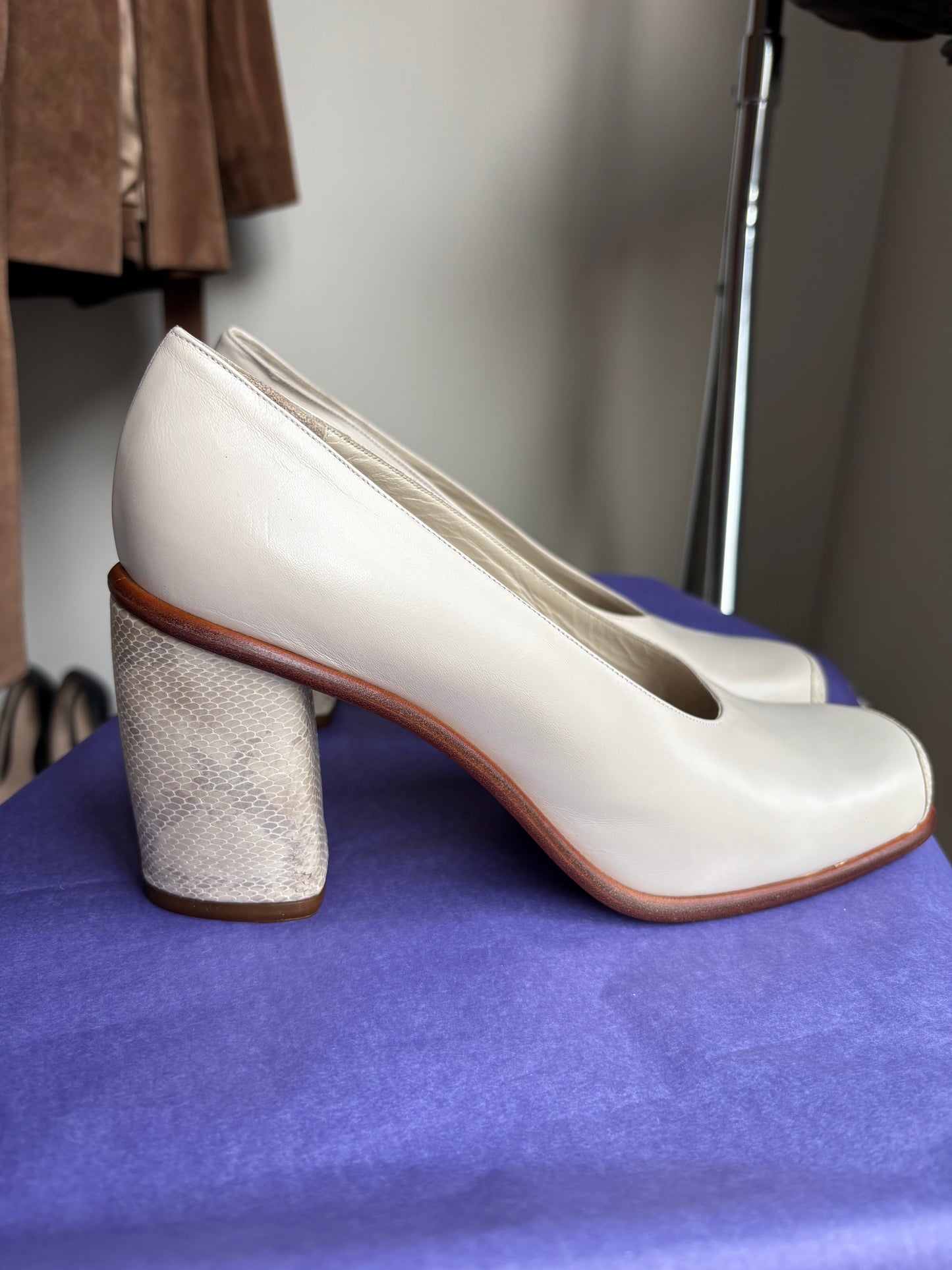 Vintage Deri Topuklu Ayakkabı