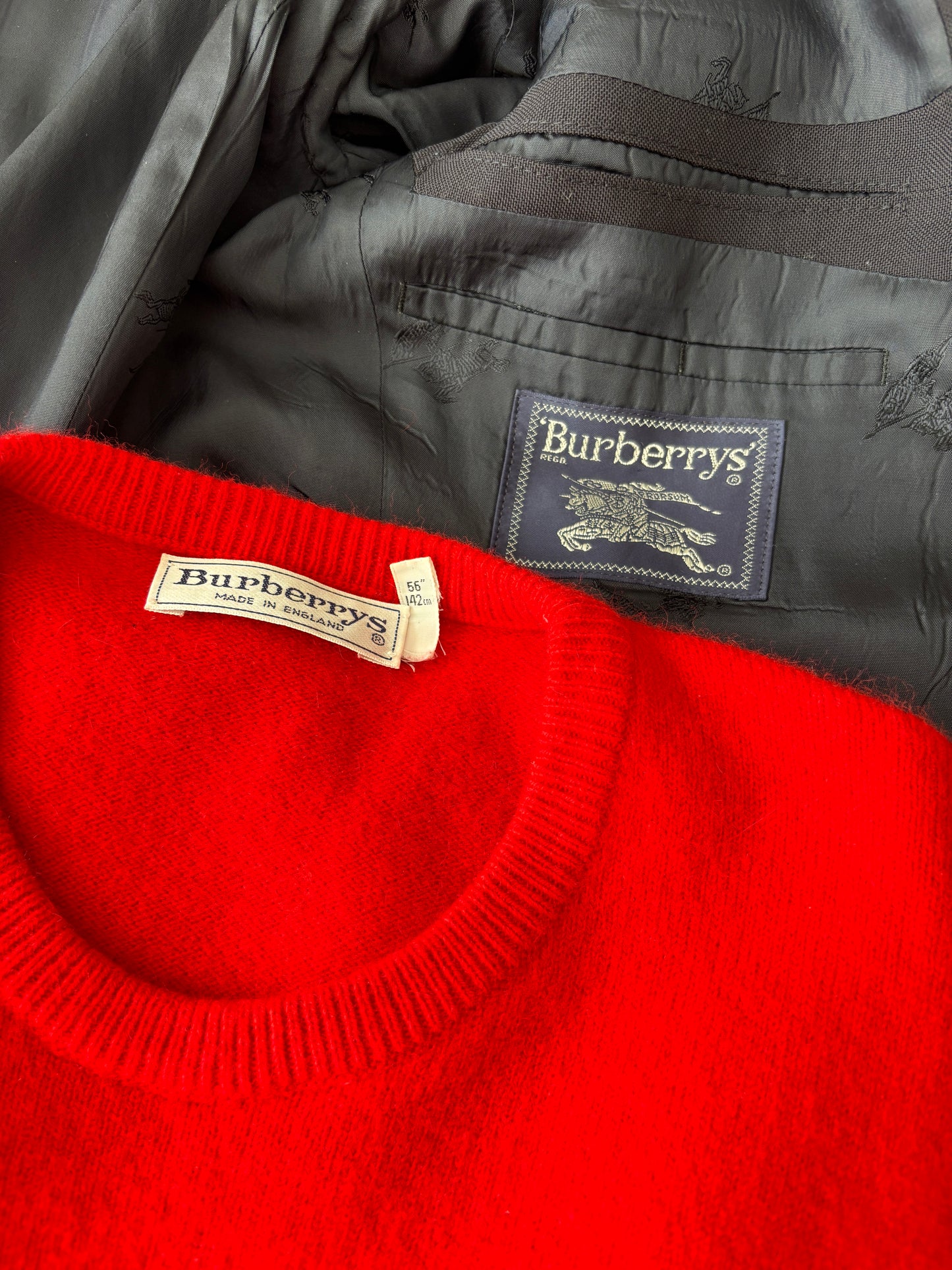 Burberrys Kırmızı Yün Kazak